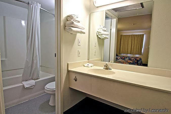 Motel 6-Kingman, Az - Route 66 East Екстер'єр фото